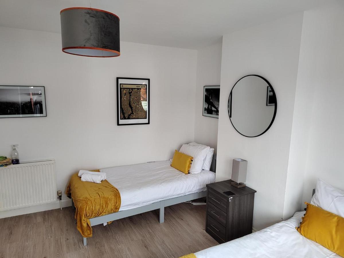 Wavertree Drive 3 Bed Contractor Home In Leicester Eksteriør billede