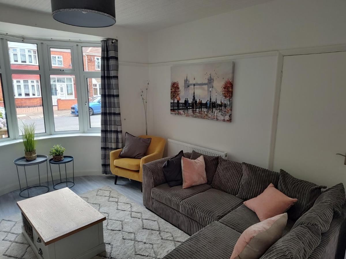 Wavertree Drive 3 Bed Contractor Home In Leicester Eksteriør billede