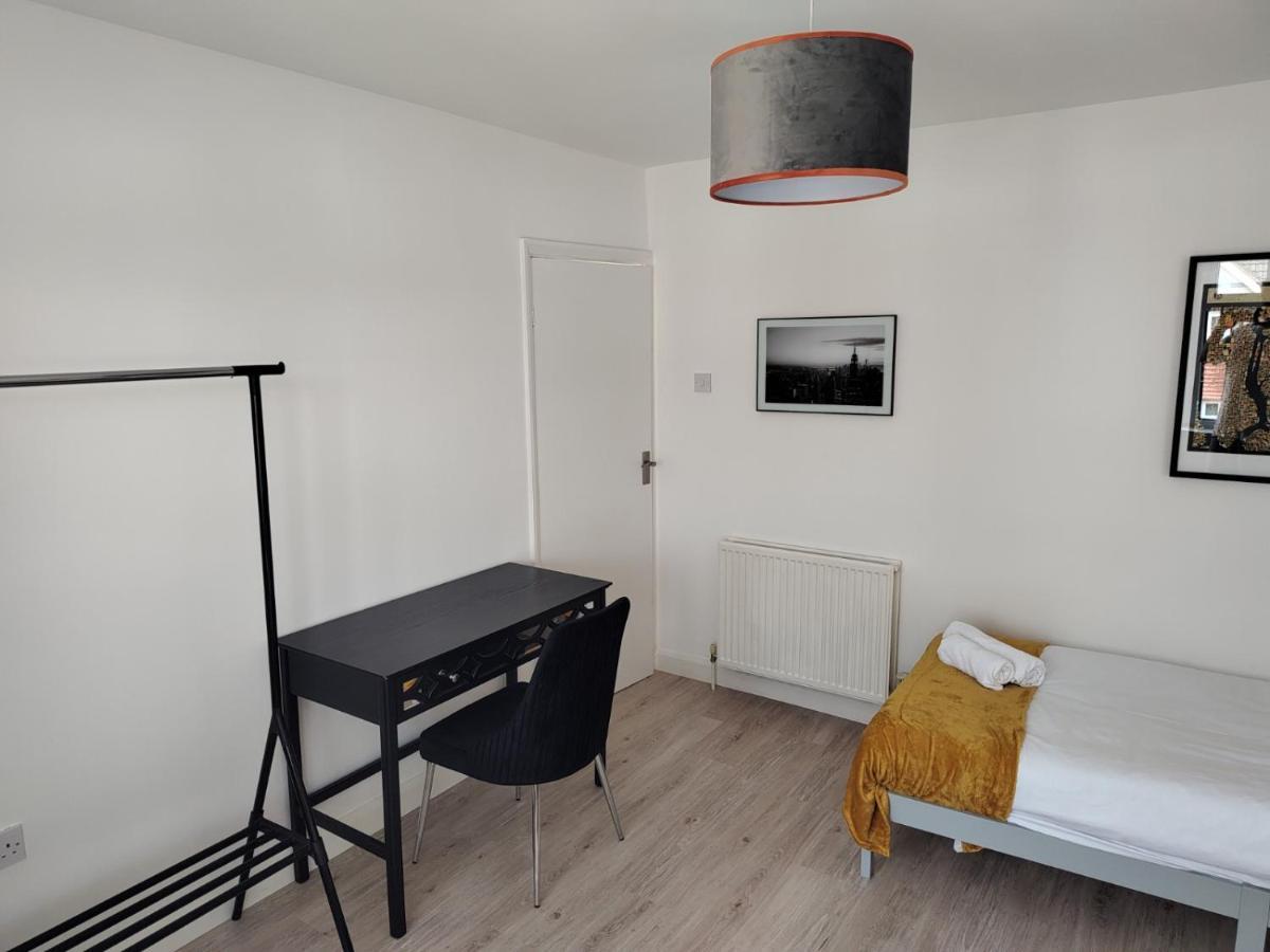 Wavertree Drive 3 Bed Contractor Home In Leicester Eksteriør billede